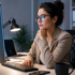 Como escolher lentes para quem usa computador o dia inteiro